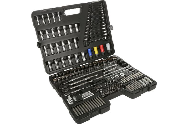 Halfords Advanced 200 Piece Socket and Ratchet Spanner Set Halfords Advanced 200 Piece Socket and Ratchet Spanner Set