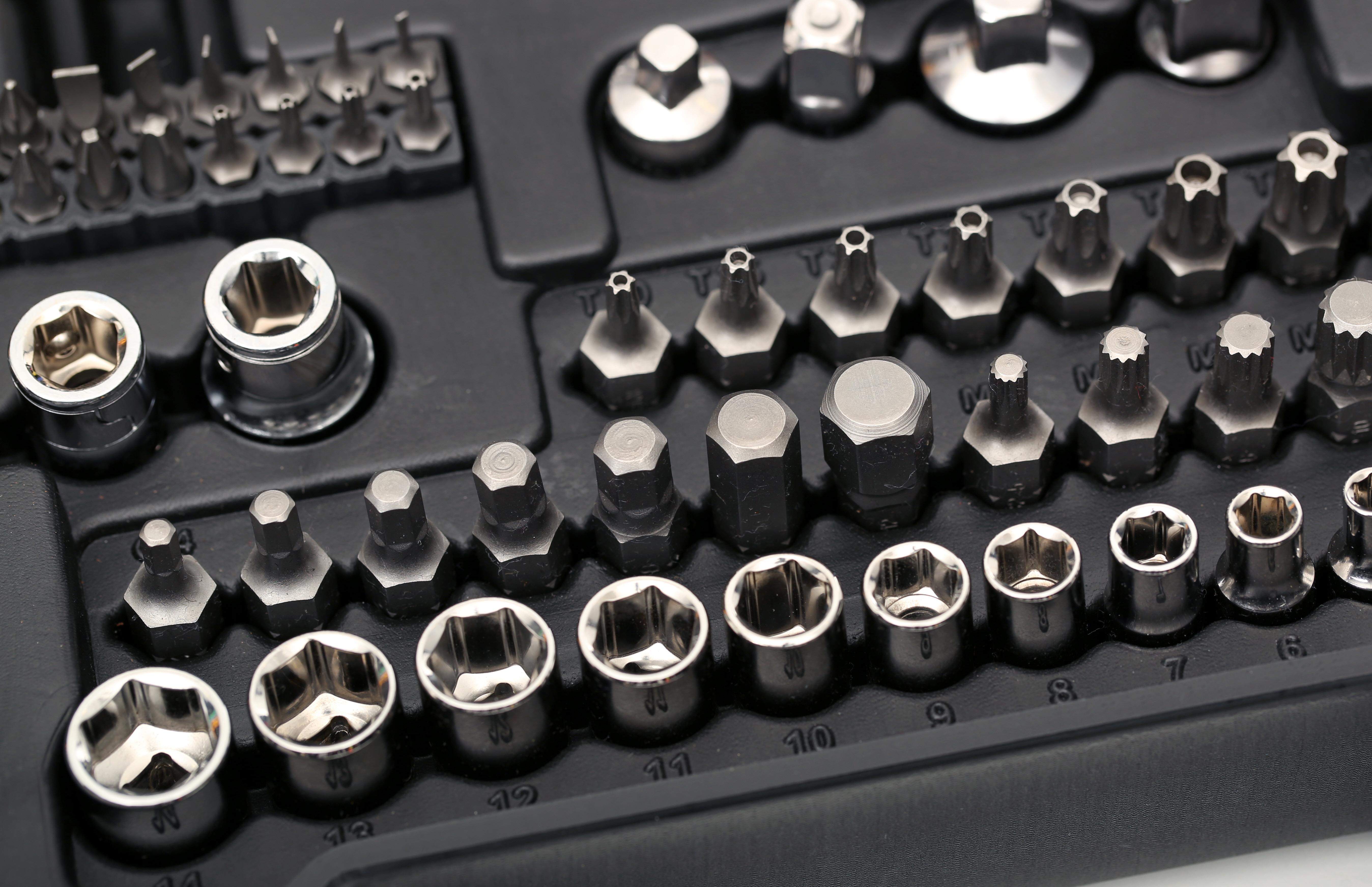 Halfords Advanced 200 Piece Socket and Ratchet Spanner Set