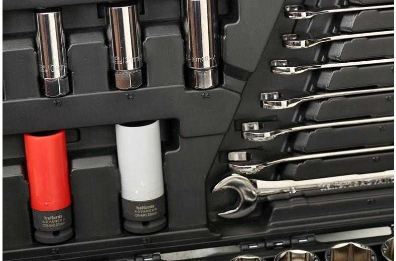 Halfords Advanced 175 Pc Socket & Spanner Set Halfords Advanced 175 Pc Socket & Spanner Set