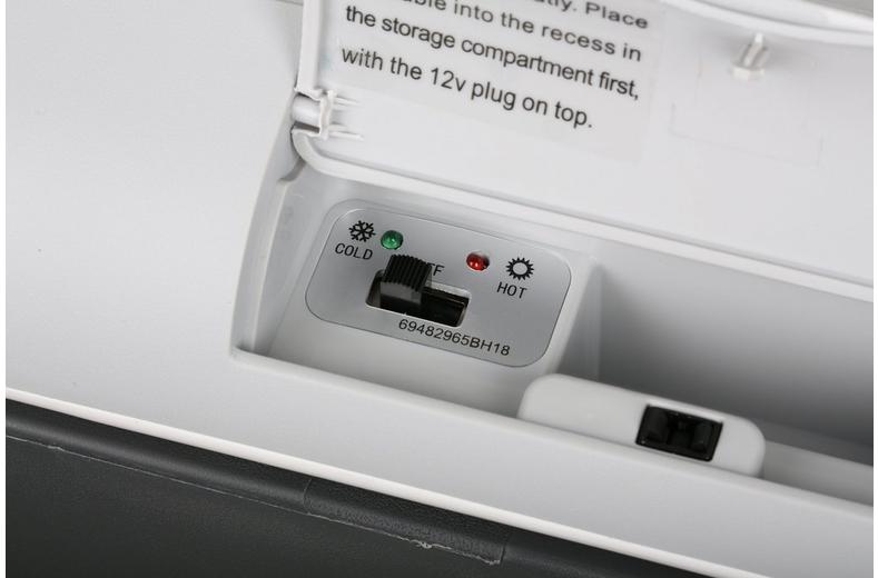 Halfords 12.5L Electric Coolbox Halfords 12.5L Electric Coolbox