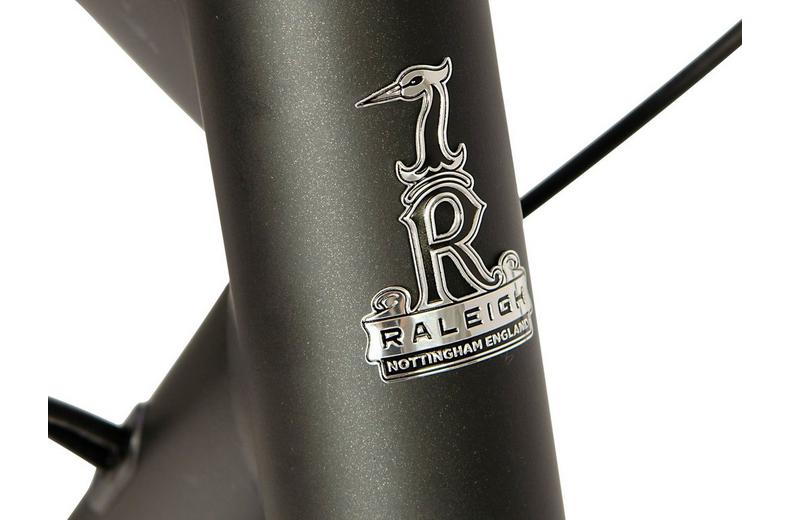 Raleigh Strada City Mens Hybrid Bike - S, M, L, XL Frames Raleigh Strada City Mens Hybrid Bike - S, M, L, XL Frames