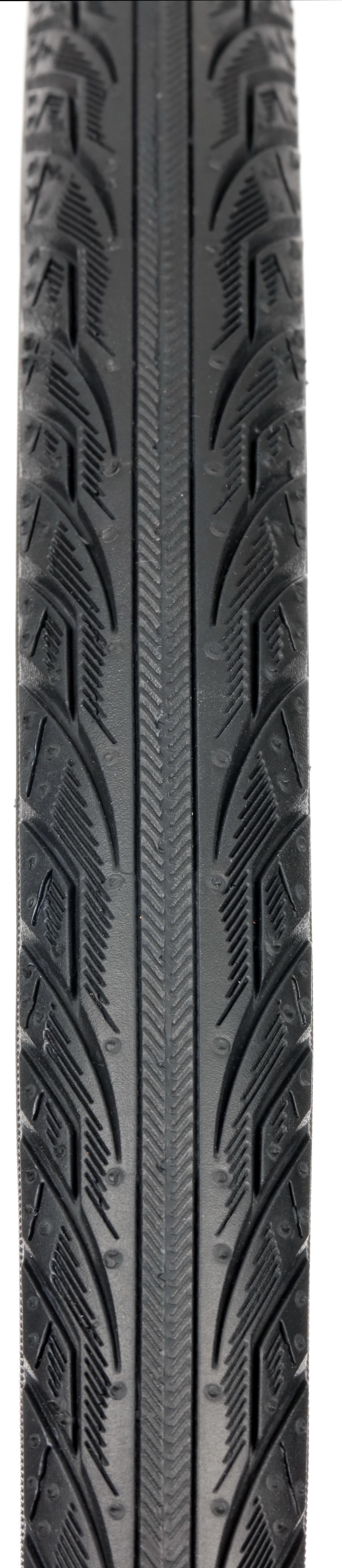 Halfords Hybrid Bike Tyre 700x35c with Puncture Protection