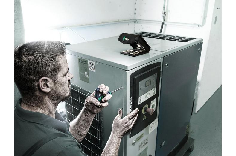 Wera Kraftform Kompakt 400 Ratchet Screwdriver Set Wera Kraftform Kompakt 400 Ratchet Screwdriver Set