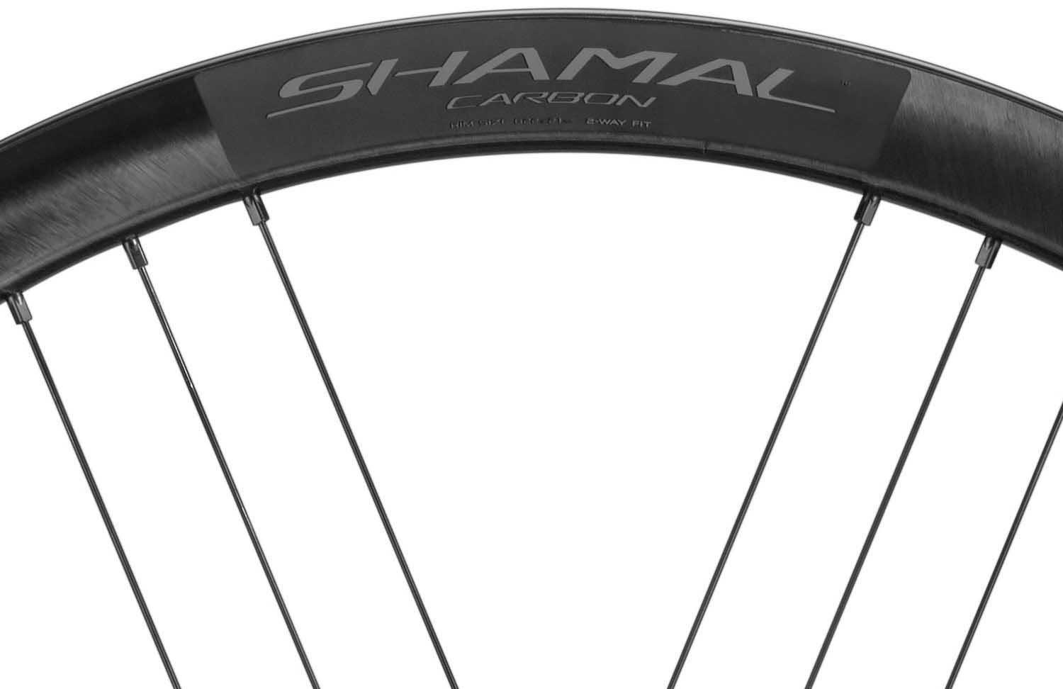 Campagnolo Shamal Carbon Disc Brake Wheelset | Halfords UK