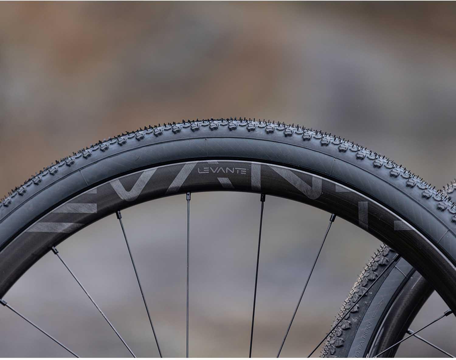 Campagnolo Levante Disc Brake Wheelset