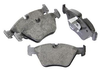 Pagid E46 M3 Front Brake Pads | Halfords UK