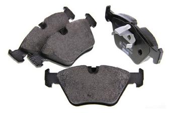 Pagid E39 Front Brake Pads | Halfords UK