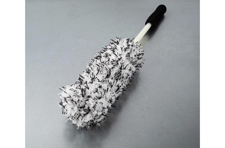 Turtle Wax Hybrid Solutions Ultimate Wooly Wheel Brush Turtle Wax Hybrid Solutions Ultimate Wooly Wheel Brush