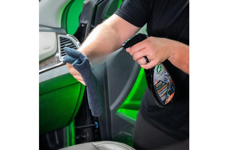 Turtle Wax Hybrid Solutions Ceramic & Graphene Inside Job Turtle Wax Hybrid Solutions Ceramic & Graphene Inside Job