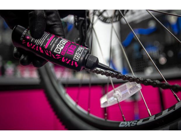  Muc-Off Dry Chain Lube, 50 Milliliters - Biodegradable Bike Chain  Lubricant, Suitable For All Types Of Bike - Formulated For Dry Weather  Conditions : Bike Oils : Sports & Outdoors
