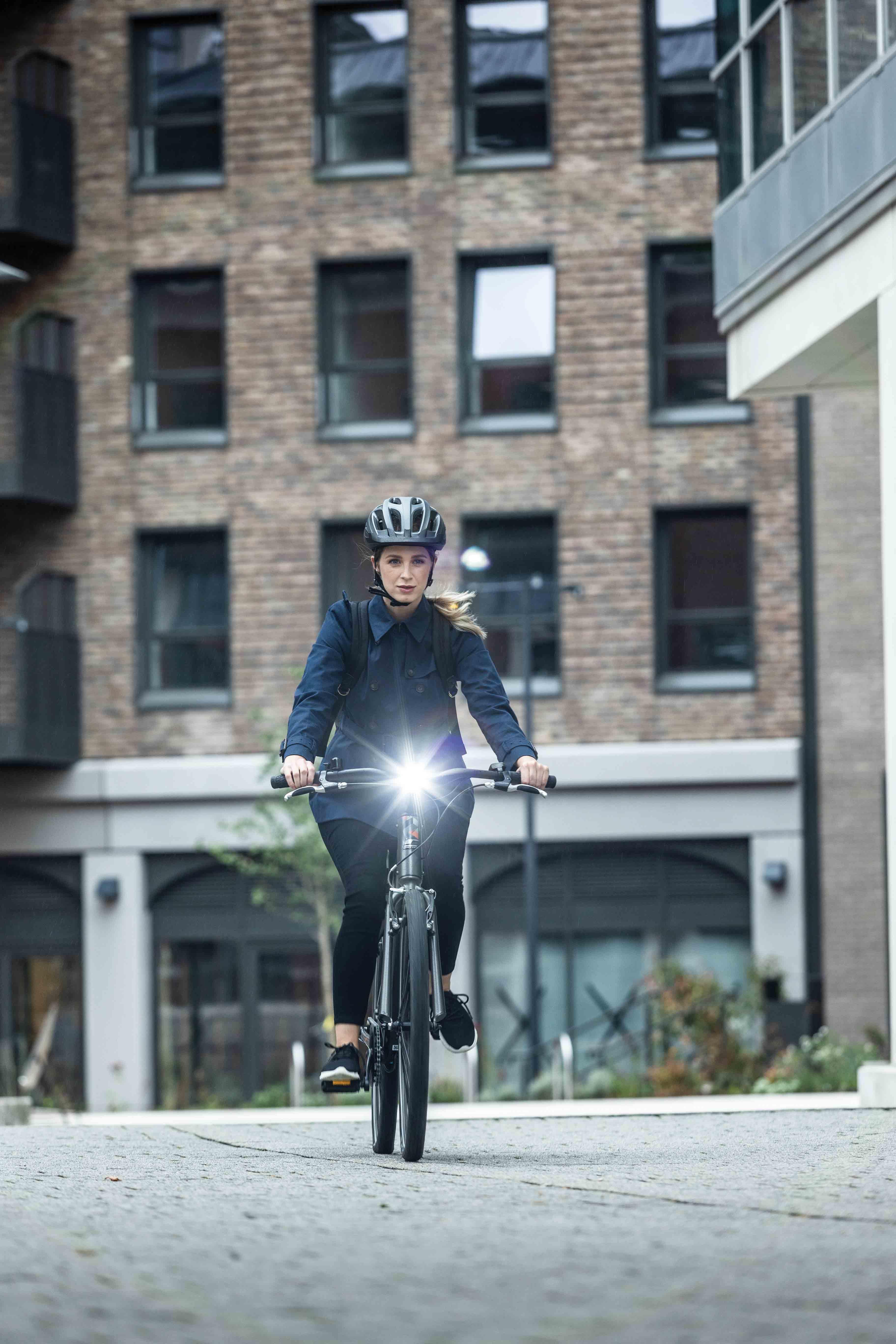 Refurbished Grade A - Carrera impel im-1.1 Electric Hybrid Bike - M, L Frames