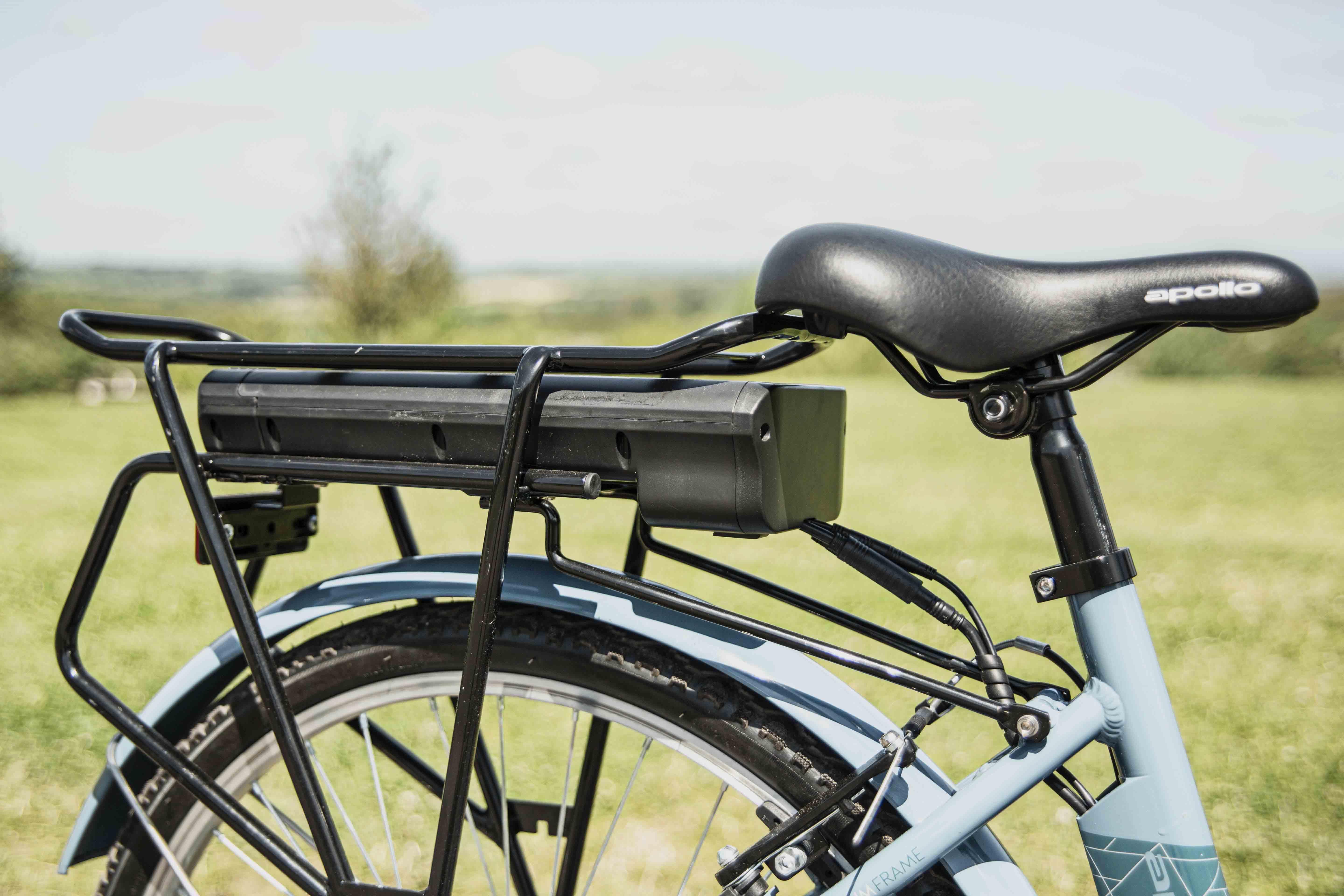 Second Hand Grade C - Apollo Metis Womens Electric Hybrid Bike - S, M Frames
