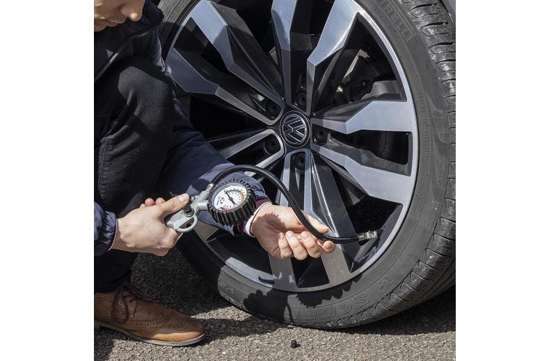 SIP AirHub Wall-Mounted Direct Drive Compressor SIP AirHub Wall-Mounted Direct Drive Compressor