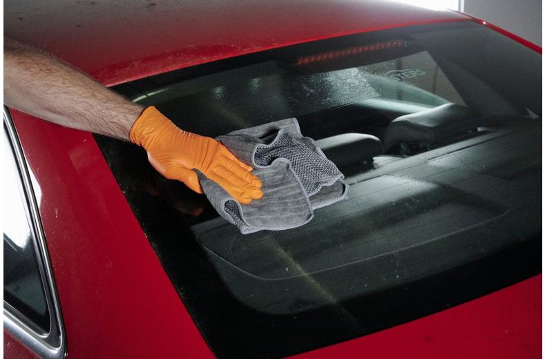 Halfords Advanced Glass Cleaner 500ml Halfords Advanced Glass Cleaner 500ml