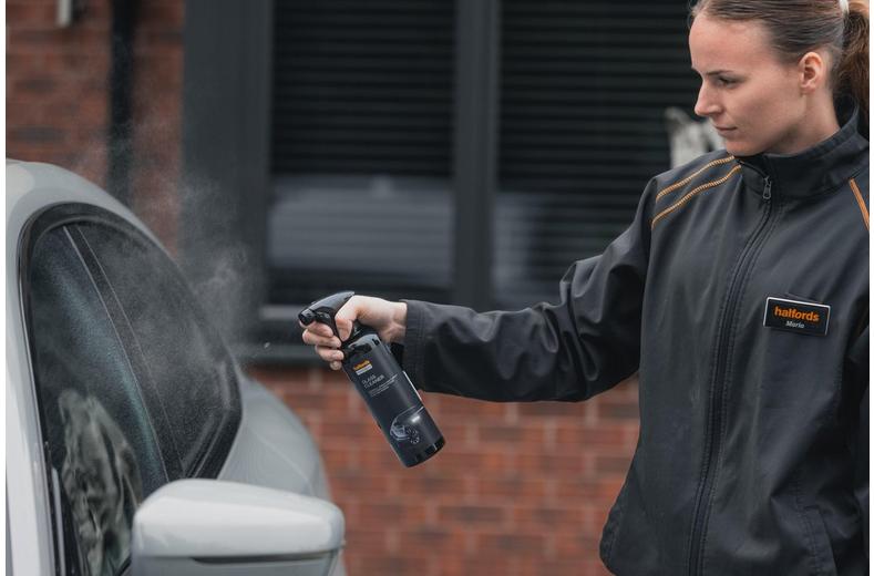 Halfords Advanced Glass Cleaner 500ml Halfords Advanced Glass Cleaner 500ml