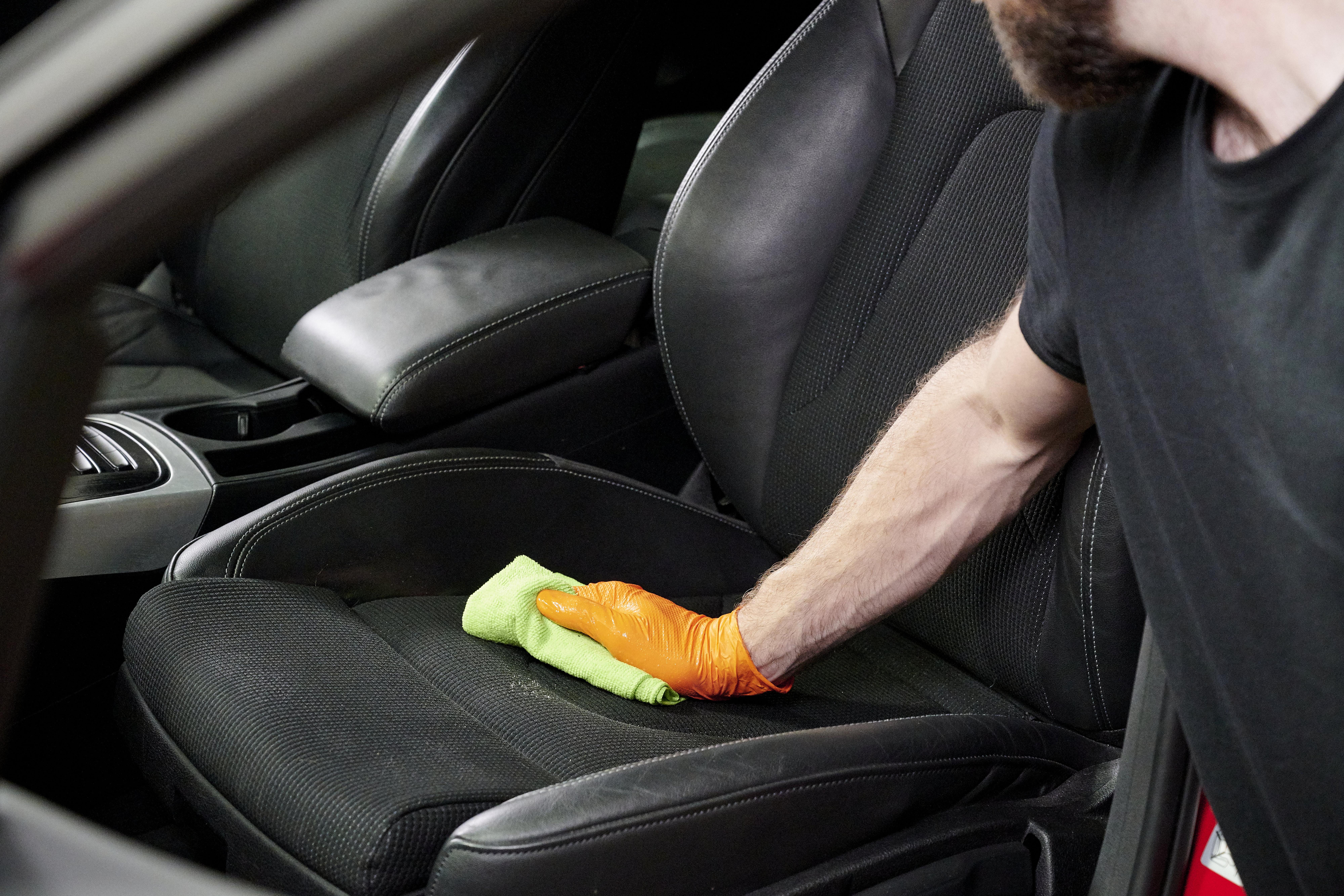 Halfords Advanced Upholstery Cleaner 500ml