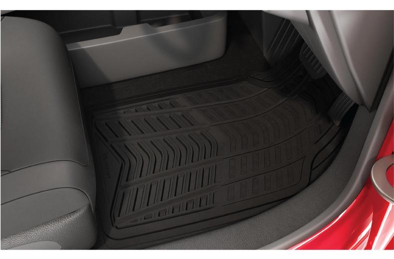 MICHELIN 3PC RUBBER CAR MAT SET MICHELIN 3PC RUBBER CAR MAT SET