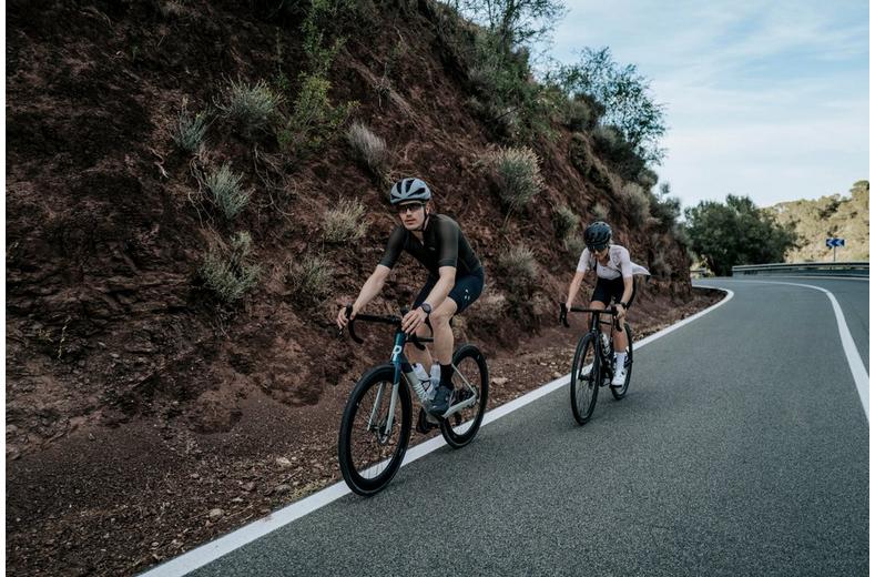 Schwalbe Pro One Super Race V-Guard Road Bike Tyre 700x28c Black Schwalbe Pro One Super Race V-Guard Road Bike Tyre 700x28c Black