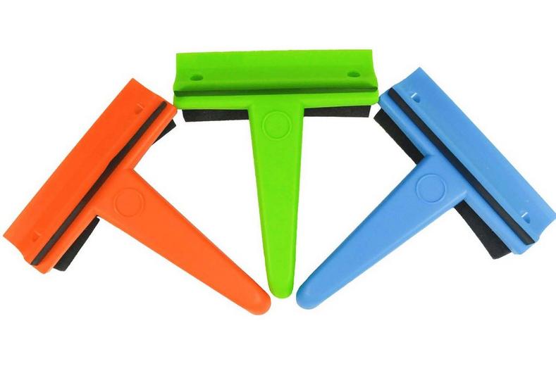 3 in 1 Super Squeegee and Ice Scraper 3 in 1 Super Squeegee and Ice Scraper
