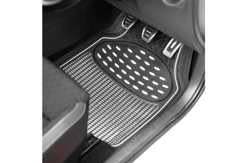Streetwize 4 Piece Heavy Duty Metallic Style Mat Set - Black & Chrome Streetwize 4 Piece Heavy Duty Metallic Style Mat Set - Black & Chrome
