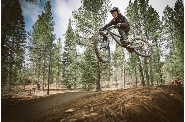 Schwalbe Magic Mary BikePark MTB Wired Tyre 27.5x2.40" Black Schwalbe Magic Mary BikePark MTB Wired Tyre 27.5x2.40" Black