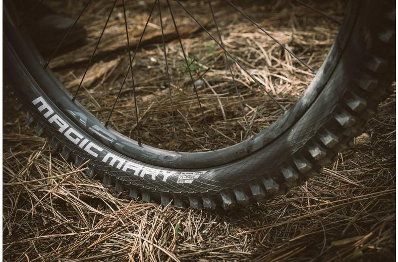 Schwalbe Magic Mary Evolution Super Trail MTB Tyre 29x2.25" Black Addix Soft Schwalbe Magic Mary Evolution Super Trail MTB Tyre 29x2.25" Black Addix Soft