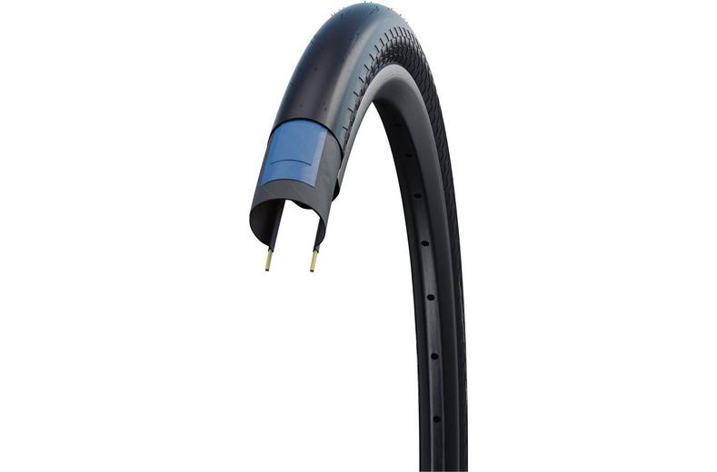 Schwalbe Kojak RaceGuard Wired Bike Tyre 26x1.35" Black Schwalbe Kojak RaceGuard Wired Bike Tyre 26x1.35" Black