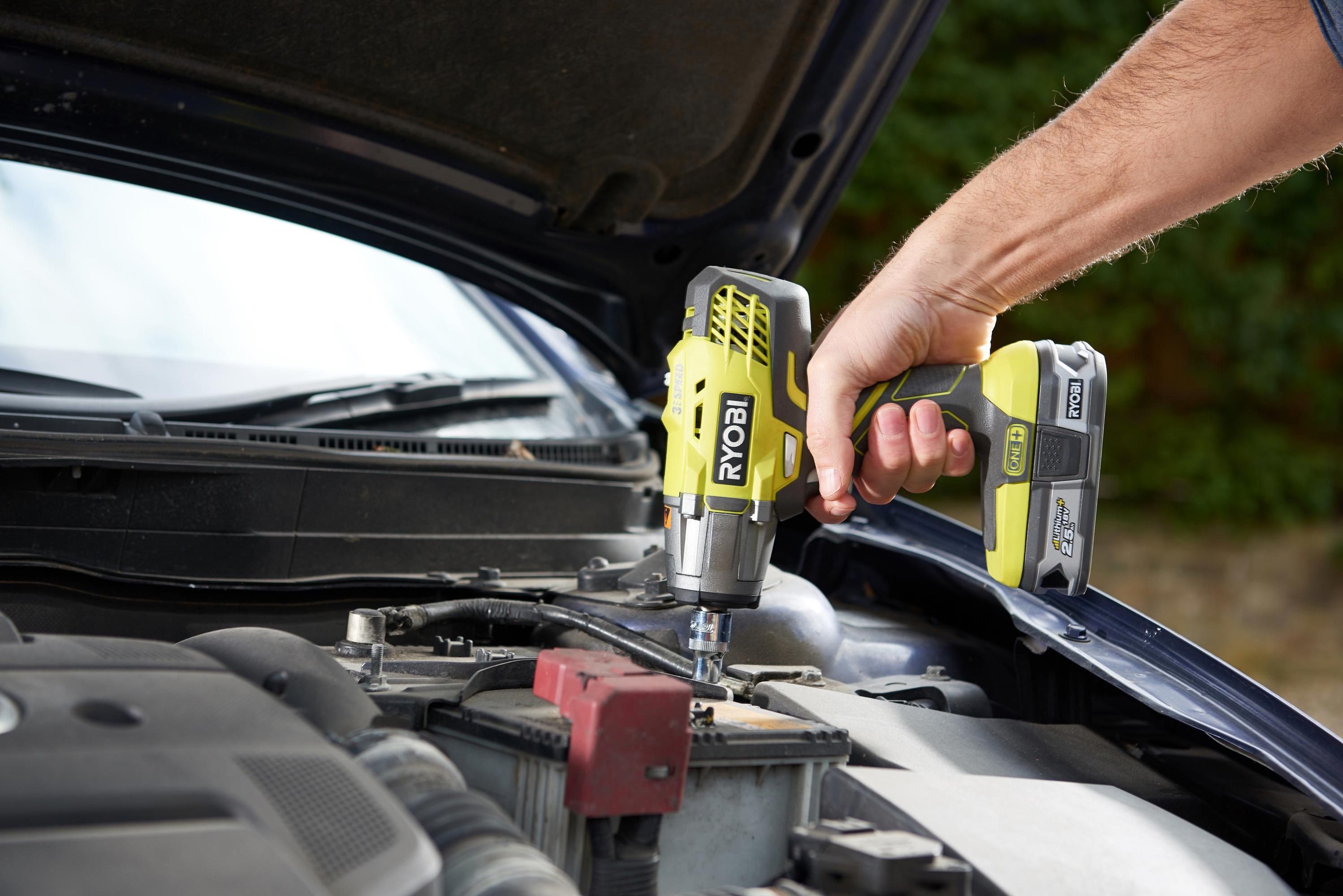 RYOBI 18V ONE+ Impact Wrench Starter Kit