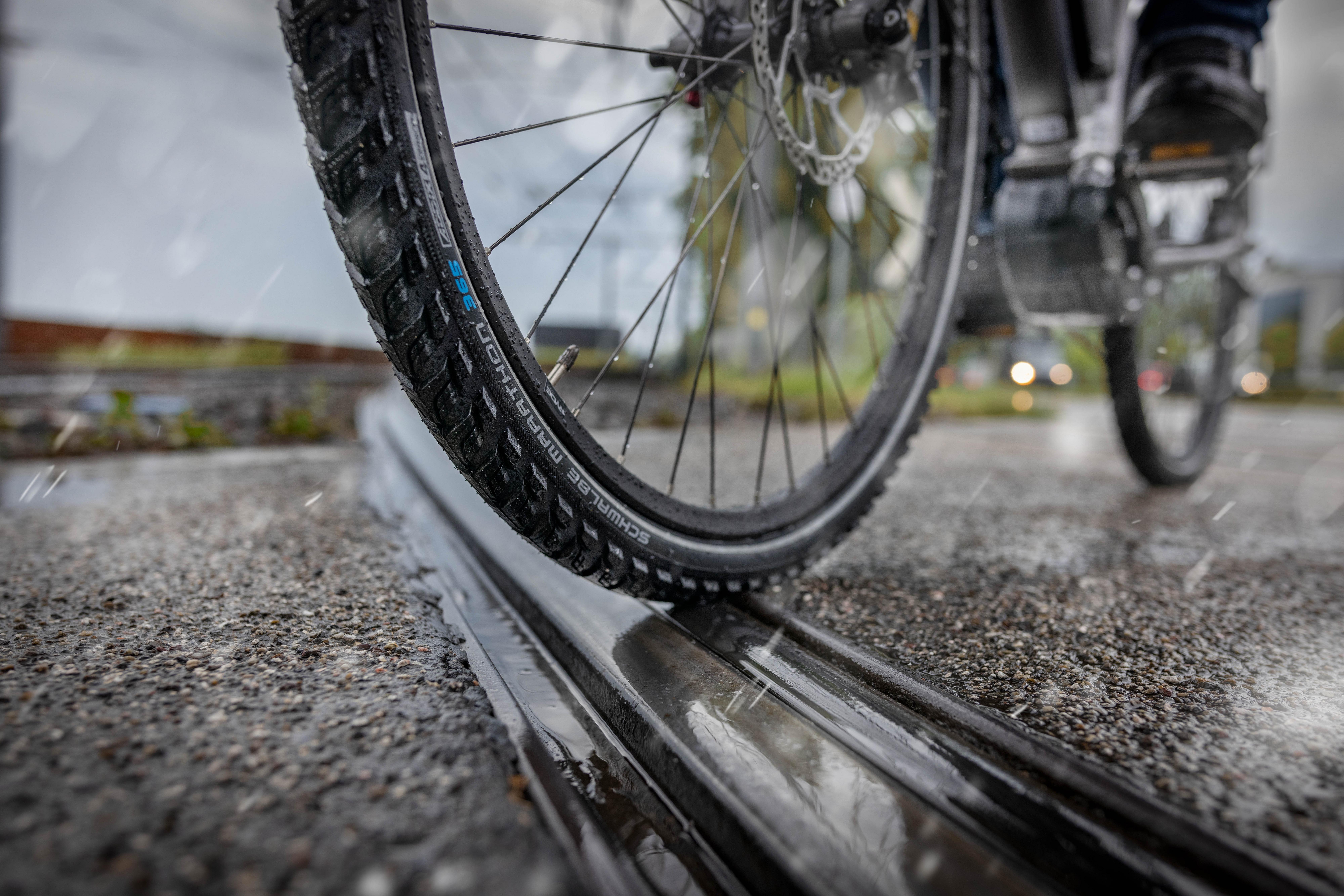 Schwalbe Marathon 365 GreenGuard Bike Tyre 700x35c Black/Reflex