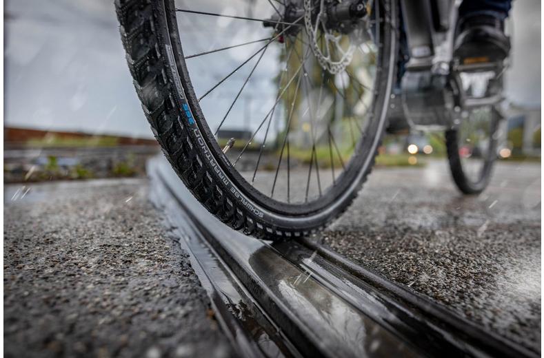 Schwalbe Marathon 365 GreenGuard Bike Tyre 700x35c Black/Reflex Schwalbe Marathon 365 GreenGuard Bike Tyre 700x35c Black/Reflex