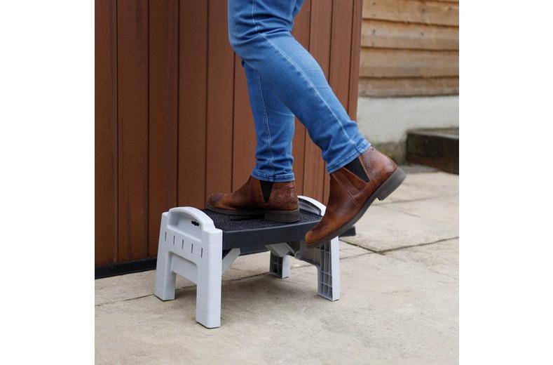 Leisurewize Multi Purpose Foldable Step Leisurewize Multi Purpose Foldable Step