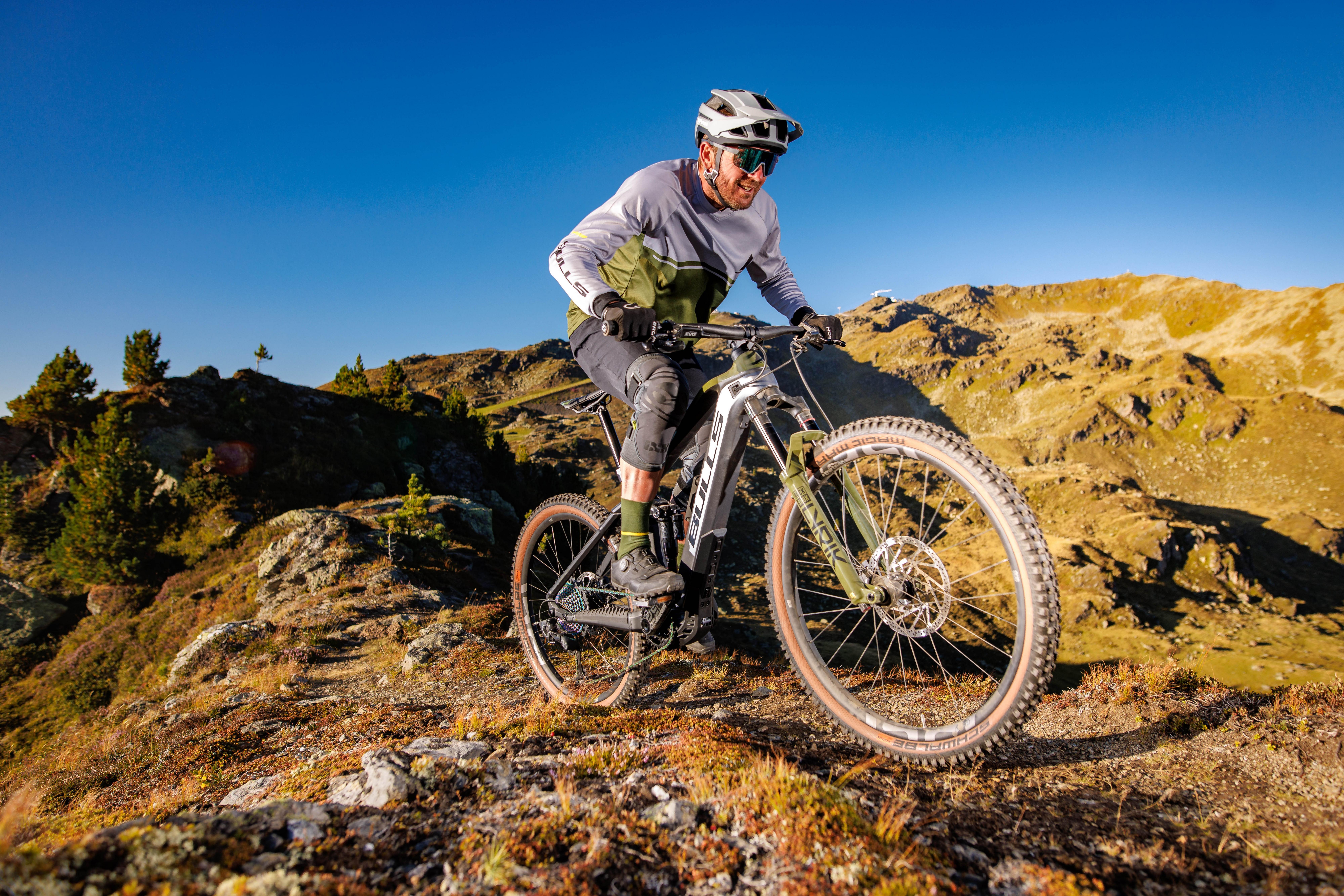 Schwalbe Hans Dampf Evolution Super Trail Addix SpeedGrip TLE MTB Tyre 27.5x2.80" Black