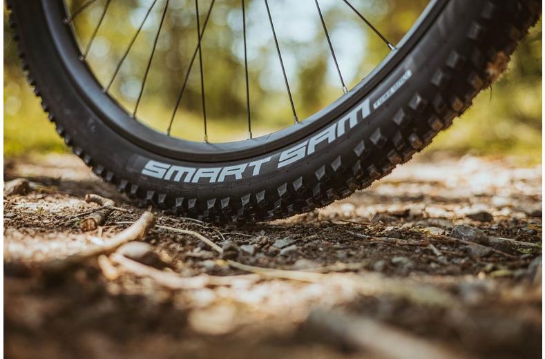 Schwalbe Smart Sam Performance Wired Bike Tyre Schwalbe Smart Sam Performance Wired Bike Tyre