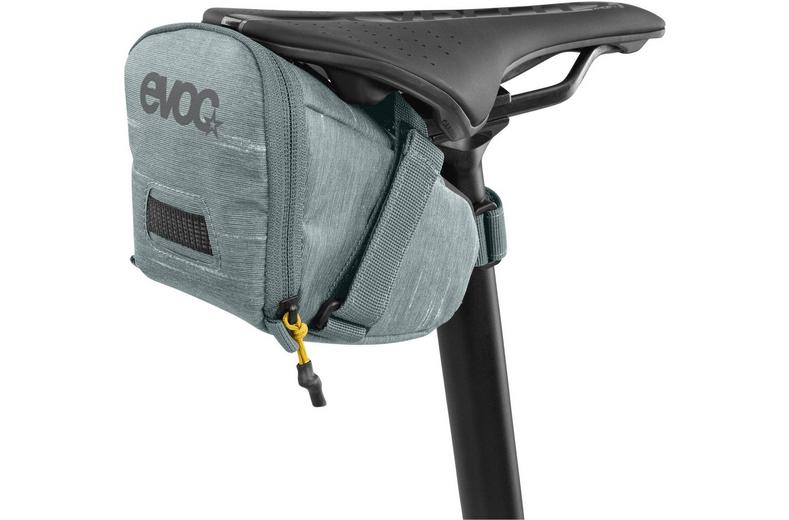 EVOC Seat Bag Tour Carbon Steel 0.7l EVOC Seat Bag Tour Carbon Steel 0.7l
