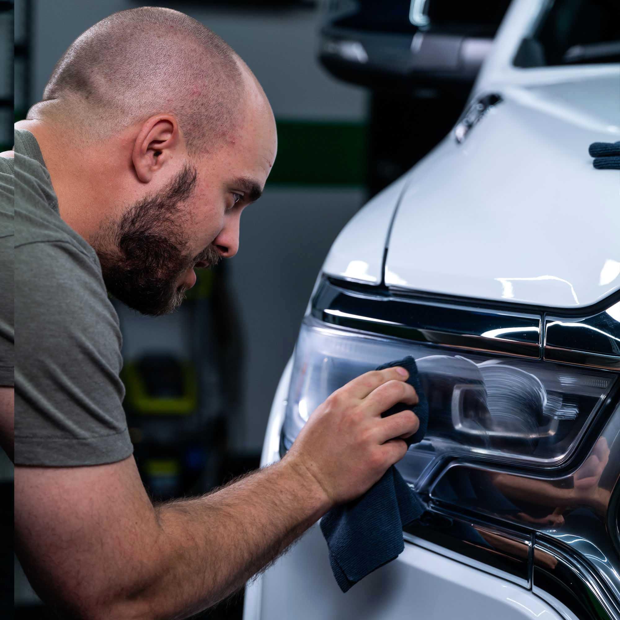 Turtle Wax Headlight Cleaner & Sealant 300ML