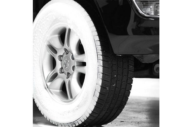 Turtle Wax Wet & Black Tyre Foam 500ML Turtle Wax Wet & Black Tyre Foam 500ML