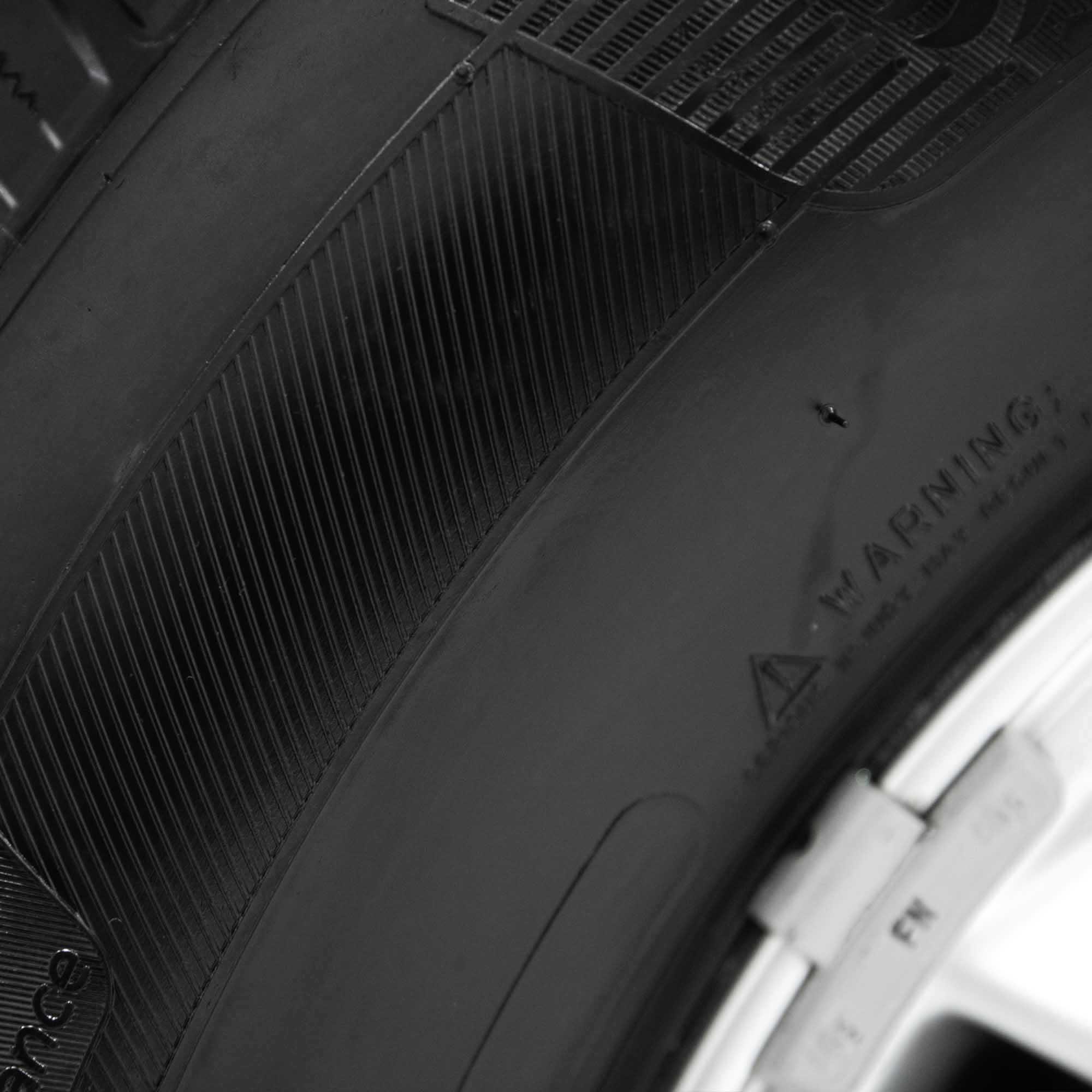 Turtle Wax Wet & Black Tyre Foam 500ML