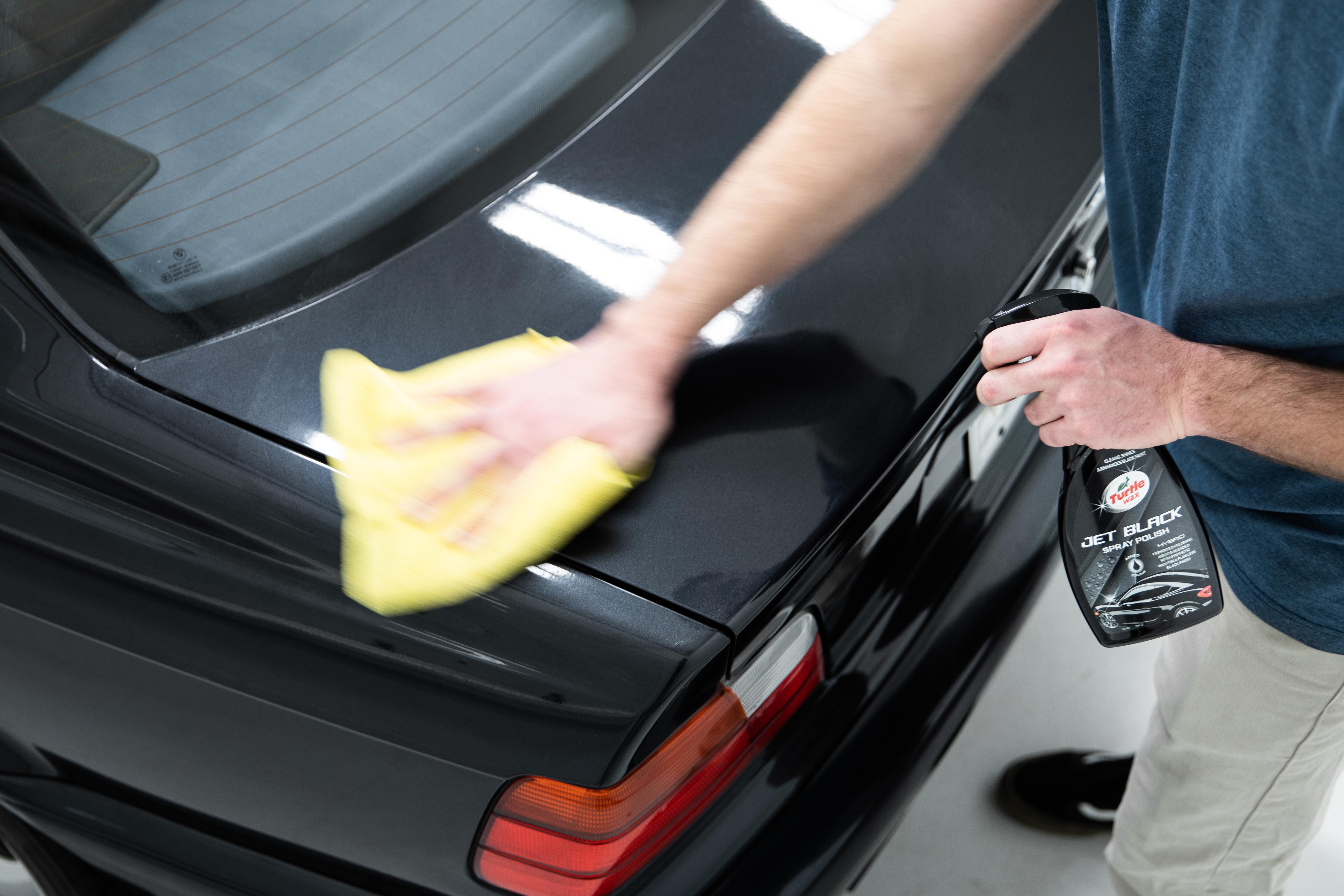 Turtle Wax Hybrid Jet Black Spray Polish 500ML