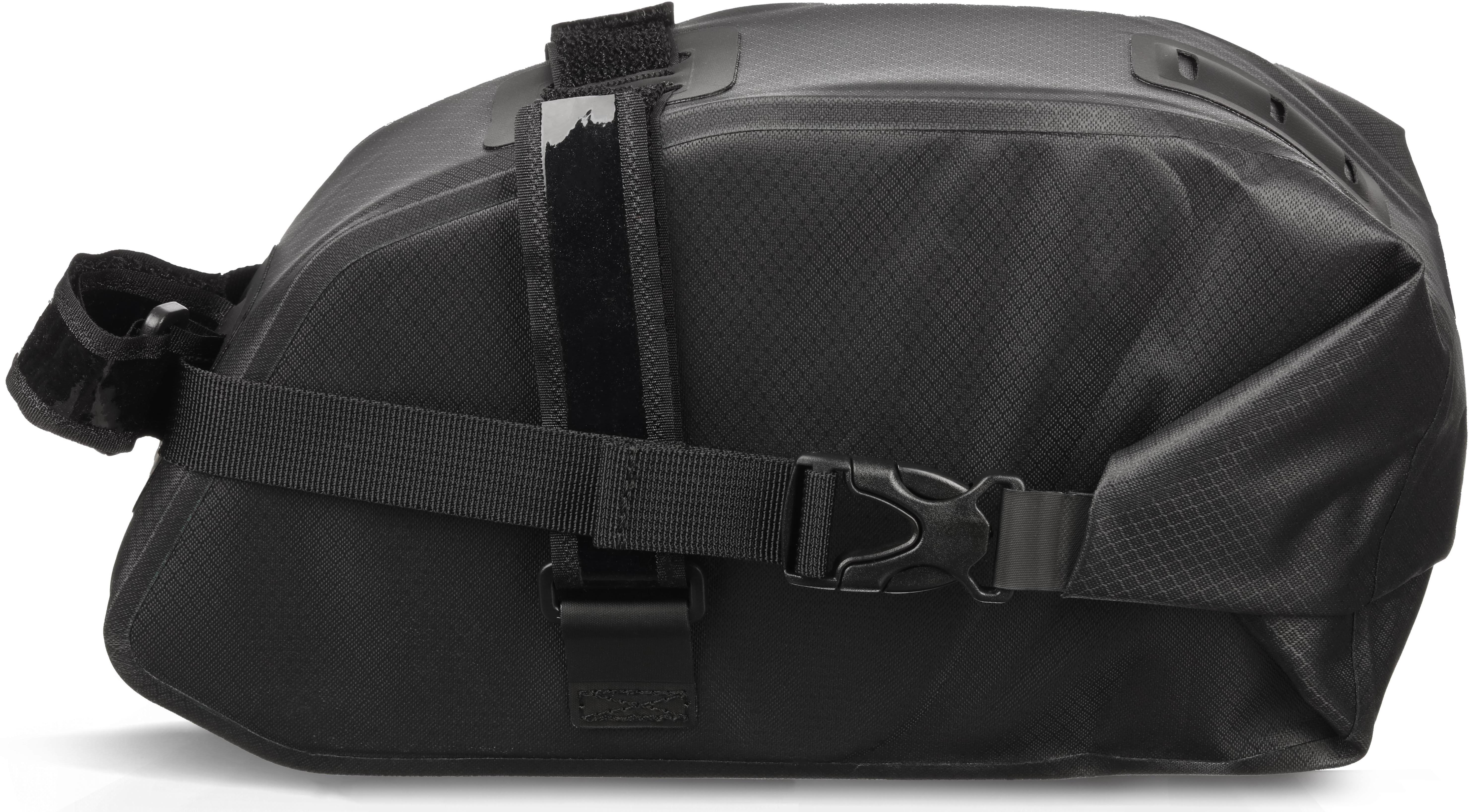 Halfords Advanced Waterproof Saddle Bag