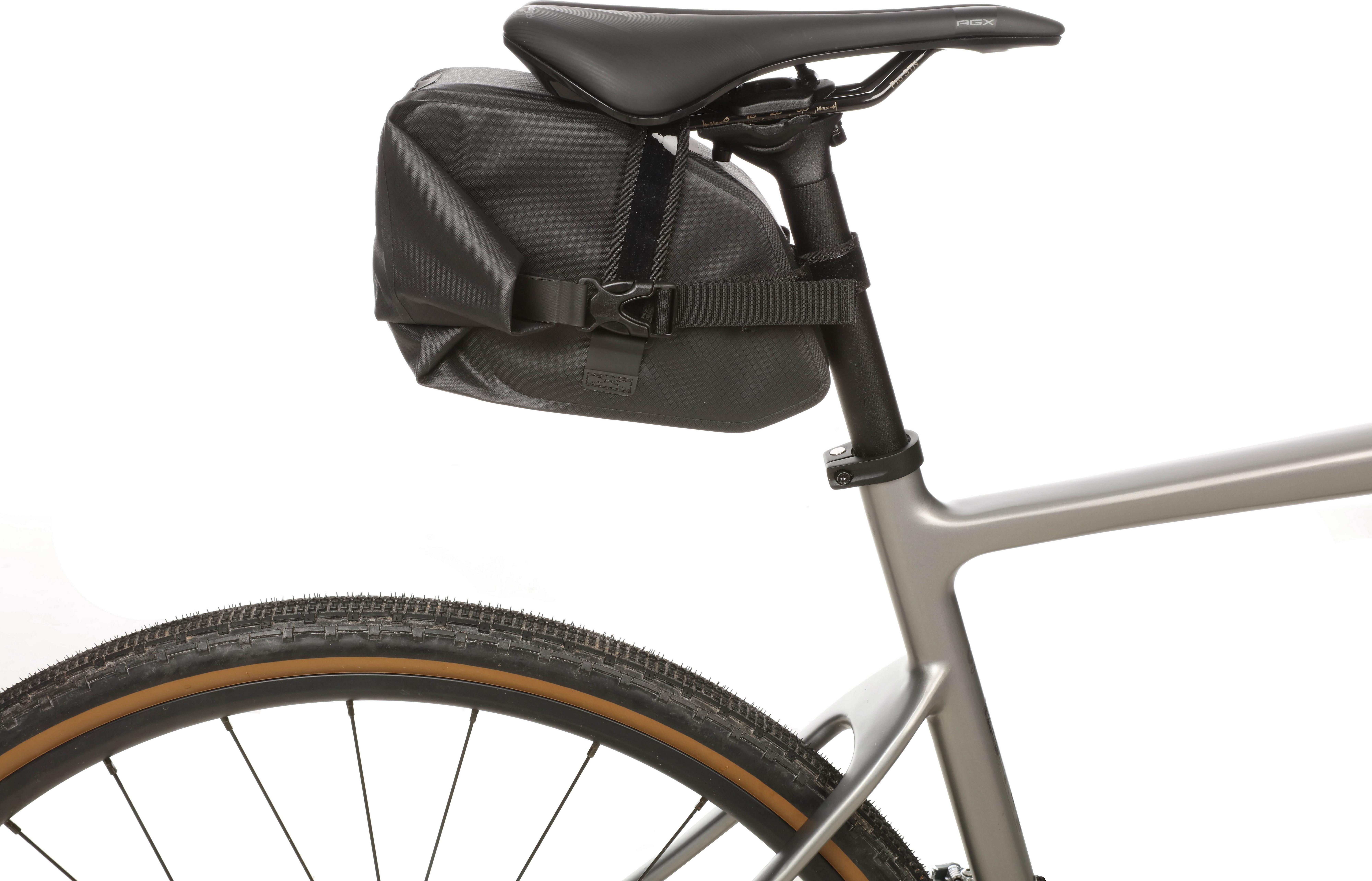 Halfords Advanced Waterproof Saddle Bag