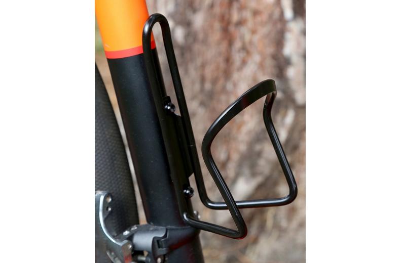 Halfords Alloy Water Bottle Cage - Black Halfords Alloy Water Bottle Cage - Black