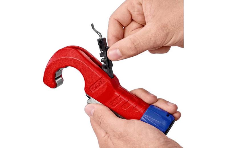 Knipex TubiX Pipe Cutter (90 31 02 BK) Knipex TubiX Pipe Cutter (90 31 02 BK)