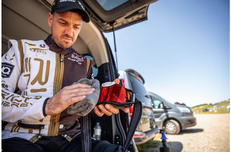 Muc-Off Helmet and Visor Cleaner Refill - 250ml Muc-Off Helmet and Visor Cleaner Refill - 250ml