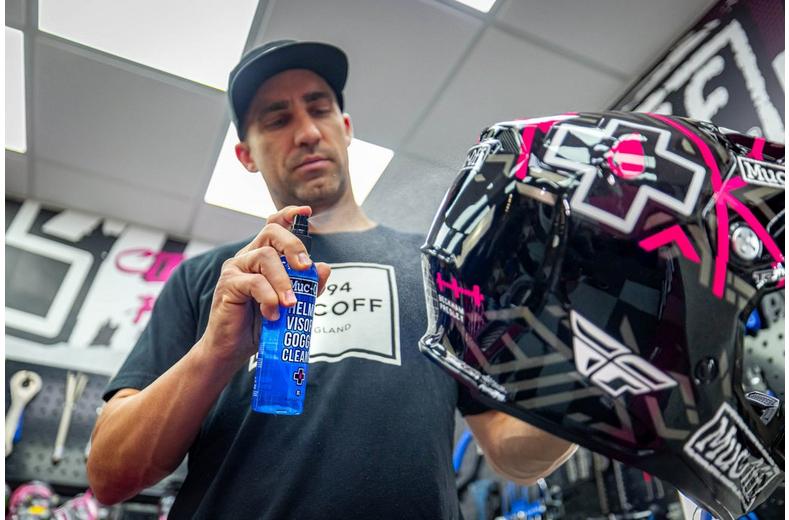 Muc-Off Helmet and Visor Cleaner Refill - 250ml Muc-Off Helmet and Visor Cleaner Refill - 250ml