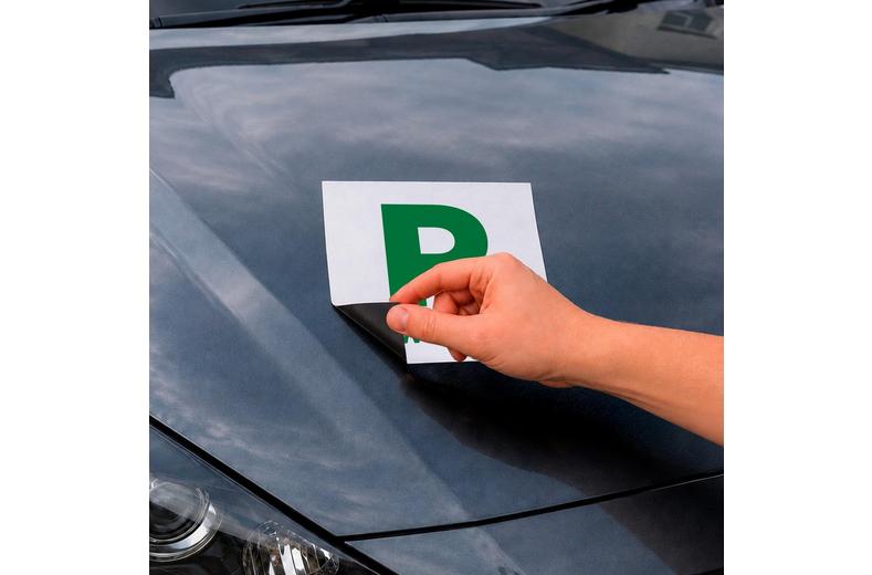 Halfords Magnetic P Plates x3 Halfords Magnetic P Plates x3