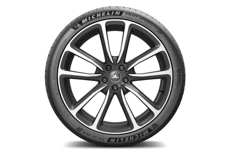 Michelin Pilot Sport 4 S XL (275/35 R19 100Y) Michelin Pilot Sport 4 S XL (275/35 R19 100Y)