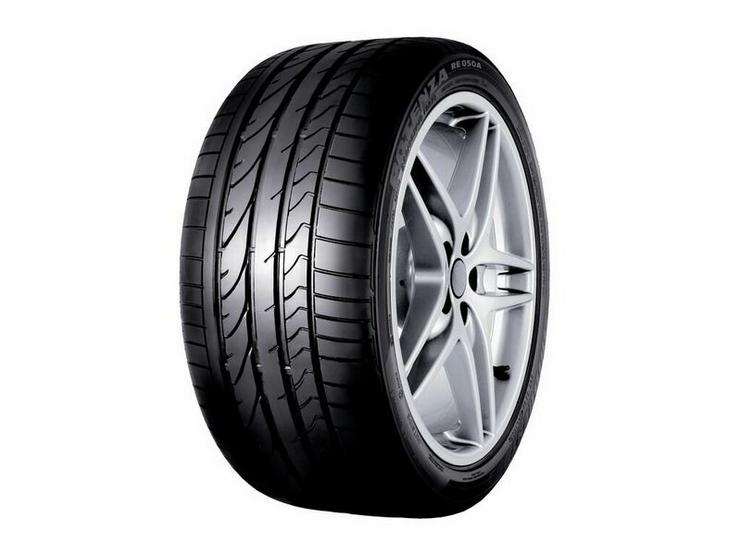 Bridgestone Potenza RE050A 1 RFT * (255/35 R18 90W)