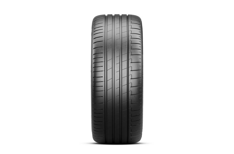 Pirelli P-Zero PZ4 (305/30 R21 104Y) FP XL A7A NCS Pirelli P-Zero PZ4 (305/30 R21 104Y) FP XL A7A NCS
